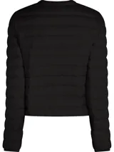 Campera negra acolchada de nylon con relleno de plumas, cuello redondo, cierre con botones a presión, bolsillos laterales con botones a presión y logo de Tommy Hilfiger bordado en el pecho.