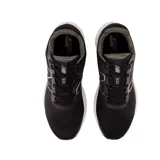 Championes de running New Balance 520v8, color negro con logo plateado y suela blanca.