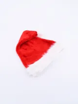 Gorro de Papá Noel clásico, color rojo con borde y pompón blancos de felpa.