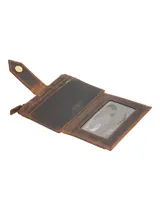 Billetera de cuero marrón con cierre de cremallera, siete compartimentos para tarjetas, ventana plástica para identificación y forro interior de poliéster reciclado con tecnología RFID.