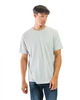 Remera verde militar de algodón con cuello redondo y mangas cortas.