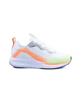 Championes urbanos Umbro Primus para mujer, color blanco con detalles en naranja y verde.