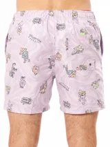 Short de baño lila con estampado de ranas y otros dibujos.