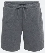 Bermuda de algodón piquet gris con cintura elástica y cordón de ajuste.