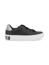 Zapatillas Hush Puppies color beige con cordones y suela blanca.