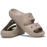 Sandalias Crocs Classic color beige con dos tiras superiores y orificios para charms Jibbitz.