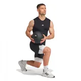 Short deportivo blanco de compresión, con cintura elástica negra con logo Adidas Techfit y logo de Adidas estampado en la pierna.
