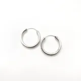 Par de aros tipo argolla de plata 925, de 30mm de diámetro y 4mm de grosor.