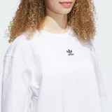 Remera corta Adidas Essentials, color blanco con logo pequeño en el centro del pecho.