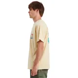 Remera color crema de manga corta con estampado de esqueleto de pez en el pecho.