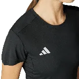 Camiseta deportiva negra de mujer, marca Adidas, modelo Adizero.