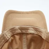 Gorra de béisbol color beige con bordado frontal "Creative Club".