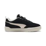 Championes urbanos Puma Park Lifestyle Raw, color negro con detalles en blanco y suela color crema.