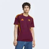 Camiseta de fútbol Adidas del AS Roma, modelo titular 25/26. Diseño color borgoña con detalles en naranja en cuello, mangas y hombros. Incluye logo de Adidas, escudo del club y tecnología Aeroready.
