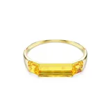 Pulsera brillante color amarillo, con diseño moderno y baño en tono oro, adornada con Swarovski.