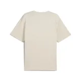 Remera color arena de corte clásico con logo de Puma bordado en el pecho.