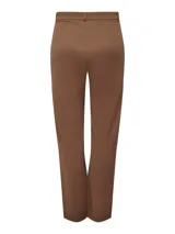 Pantalón de vestir marrón, de corte recto, con bolsillos laterales y traseros.
