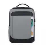 Mochila gris con detalles en negro, de tela rígida con dos asas acolchadas y espalda ergonómica. Cuenta con compartimento acolchado para laptop, bolsillo frontal con cierre y puerto USB externo.