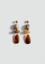Aros colgantes con cierre a presión, con abalorios de resina color marrón, beige y dorado.