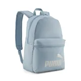 Mochila Puma Phase de color celeste claro, con compartimento principal y bolsillo frontal con cierre. Logo Puma estampado en color blanco en el bolsillo frontal.