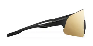 Lentes de sol Meller Dua con montura negra y lentes doradas reflectantes. Diseño deportivo inspirado en el ciclismo, con estructura sin montura y forma de pantalla. Protección UV400 - Categoría 3.