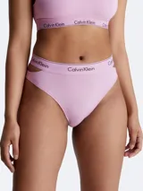 Bombacha Calvin Klein color rosa con cintura alta y elástico con logo de la marca.