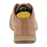 Bota de hombre color marrón, de caña media, con cordones y suela de goma.