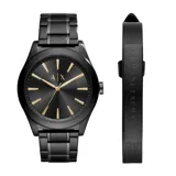 Reloj Armani Exchange de acero inoxidable color negro con detalles dorados. Incluye pulsera de cuero negra con logo Armani Exchange grabado.