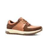 Zapato casual Hi-Tec Byron de cuero negro con cordones y suela de goma gris.