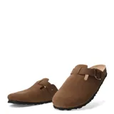 Sandalias Freeway tipo zueco casual de cuero color marrón habana, con hebilla ajustable y plantilla anatómica de corcho.