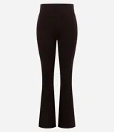 Pantalón flare azul de microfibra, con cintura ancha y sin estampado.