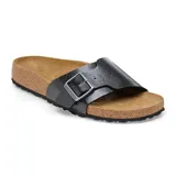 Sandalia Birkenstock modelo Catalina, color negro, con hebilla plateada y plantilla anatómica de corcho.