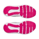 Zapatillas deportivas grises con detalles en celeste, marca Under Armour, modelo Charged Versurge.