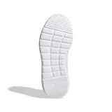 Championes diseñados para running, con amortiguación Cloudfoam y exterior textil, ideales para uso diario.