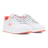Championes Under Armour UA W Official, color blanco con detalles en naranja.