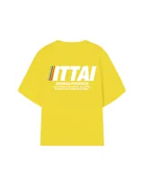 Remera color crema de corte recto y mangas cortas, con estampado en la espalda con el logo "ITTAI" en negro con líneas rojas, azules y blancas, y la leyenda "AN IBIZA PRODUCE. Ittai Stars Department Gallery - Ibiza Edition. If you're in Ibiza, 112 is not an option.".