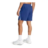 Short deportivo gris de Under Armour modelo Launch 7, con logo reflectivo en la pierna izquierda.