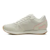 Championes Fila Classic Runner SL, color blanco con detalles en rosa claro y suela color caramelo.