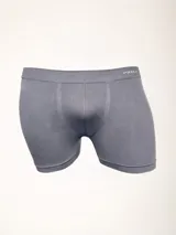 Boxer gris de microfibra sin costuras, confeccionado en poliamida y elastano.