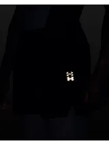 Short deportivo negro de Under Armour, modelo Halo Train, con calza interior gris.