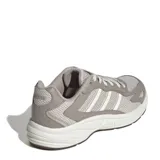 Championes Adidas Eclyptix 2000 color gris con detalles en blanco. Inspirados en modelos clásicos de running de los años 2000, con mediasuela Cloudfoam y capellada de malla y sintético.