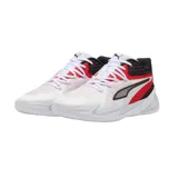 Championes Puma Dagger, con empeine con al menos 20% de material reciclado y entresuela ProFoam. Diseño progresivo con media caña y cierre de cordones. Suela de high-abrasion tread optimizada para pistas al aire libre.