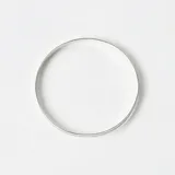 Pulsera de plata 925 con diseño de cinta satinada.