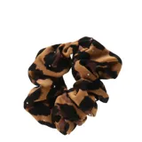 Gomita de pelo con estampado animal print color marrón y negro, con pequeños strass plateados.