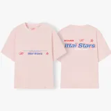 Camiseta celeste con estampado frontal y trasero con el texto "Ittai Stars" en color rojo y azul.