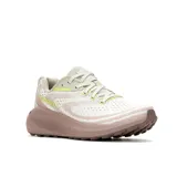 Zapatillas de running Merrell Morphlite para mujer, color beige con detalles en rosa y amarillo.