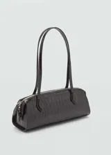 Bolso tipo bowling color negro con textura tipo piel de cocodrilo, doble asa larga y cierre de cremallera doble.