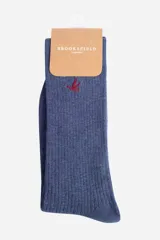 Medias largas acanaladas color azul con logo bordado en rojo.