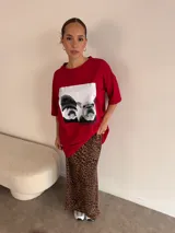Pollera larga con estampado animal print de leopardo.