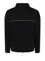 Camisa de denim negra con mangas largas, calce regular, bolsillos frontales y detalles de cristales en los hombros.
